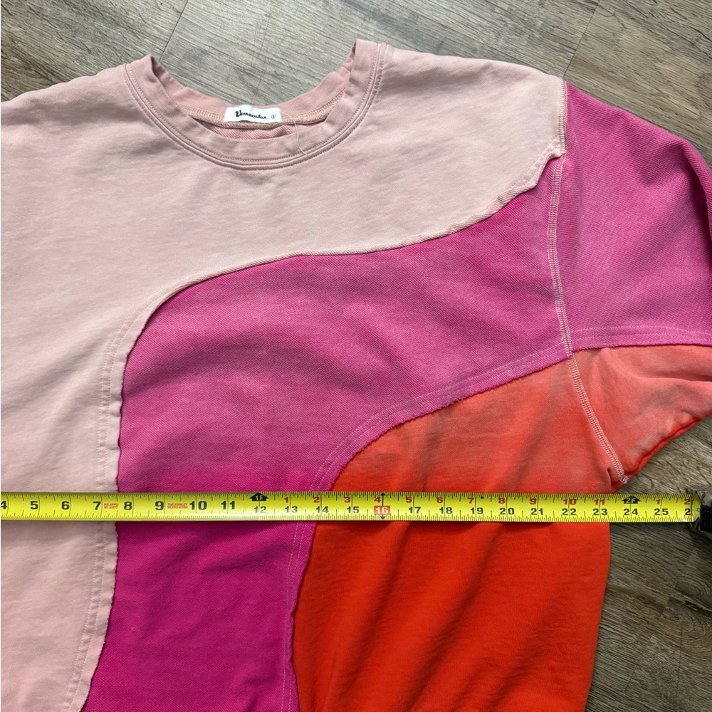 Vernacular • Wave Color Block Sweatshirt - Picture 3 of 12